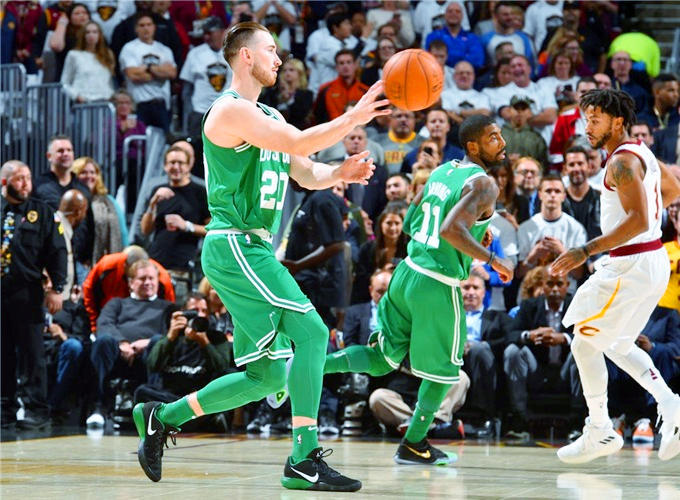 包含卡昂球员遭遇伤病潮，战斗力下滑的词条