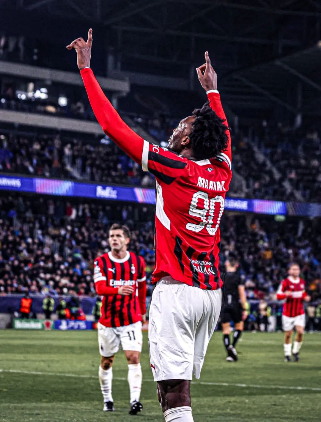 梅斯队员神勇，帮助球队保持领先