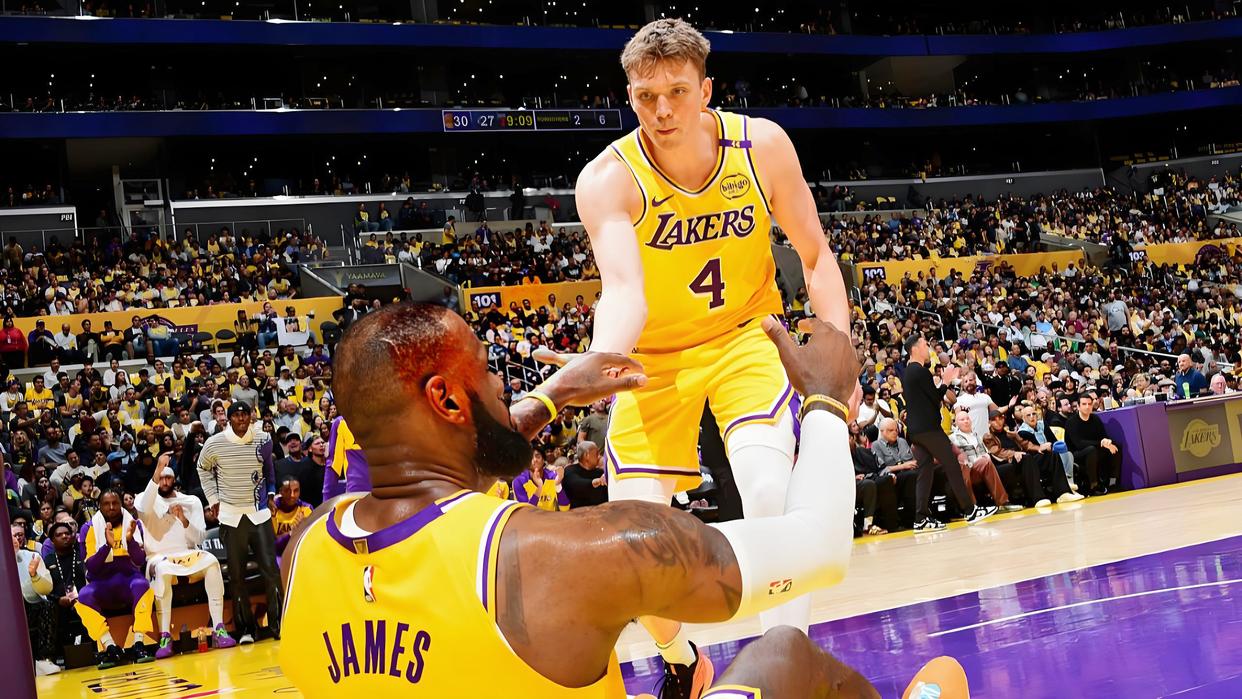 湖人外援爆发，逆袭击败对手晋级的简单介绍