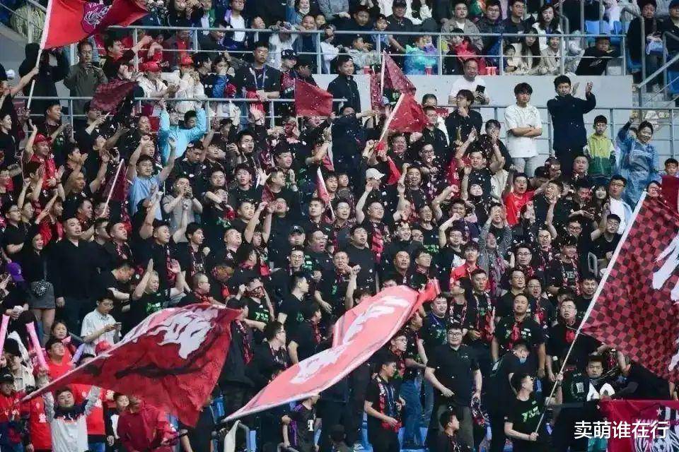 足球热潮席卷亚洲大陆,引发狂热 足球热潮席卷亚洲大陆,引发狂热