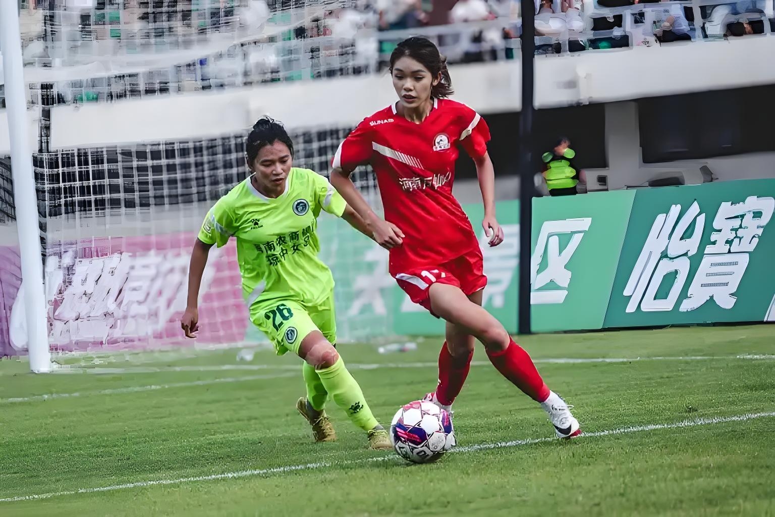 包含委内瑞拉女足气势如虹，备战巅峰的词条