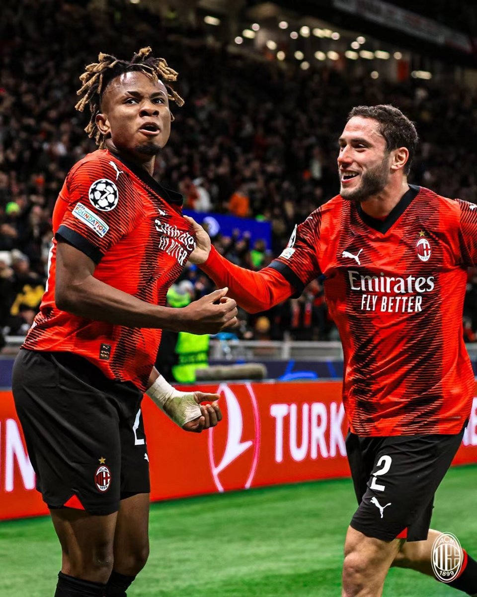 包含多特蒙德主力球员受伤，成疑下场比赛的词条