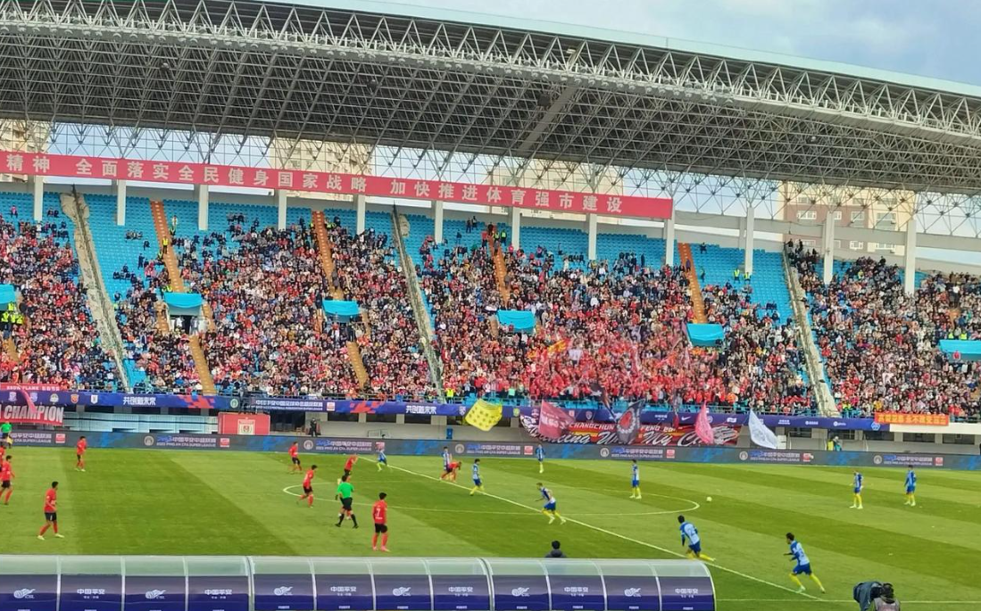 中超球队备战亚冠赛事，全力以赴