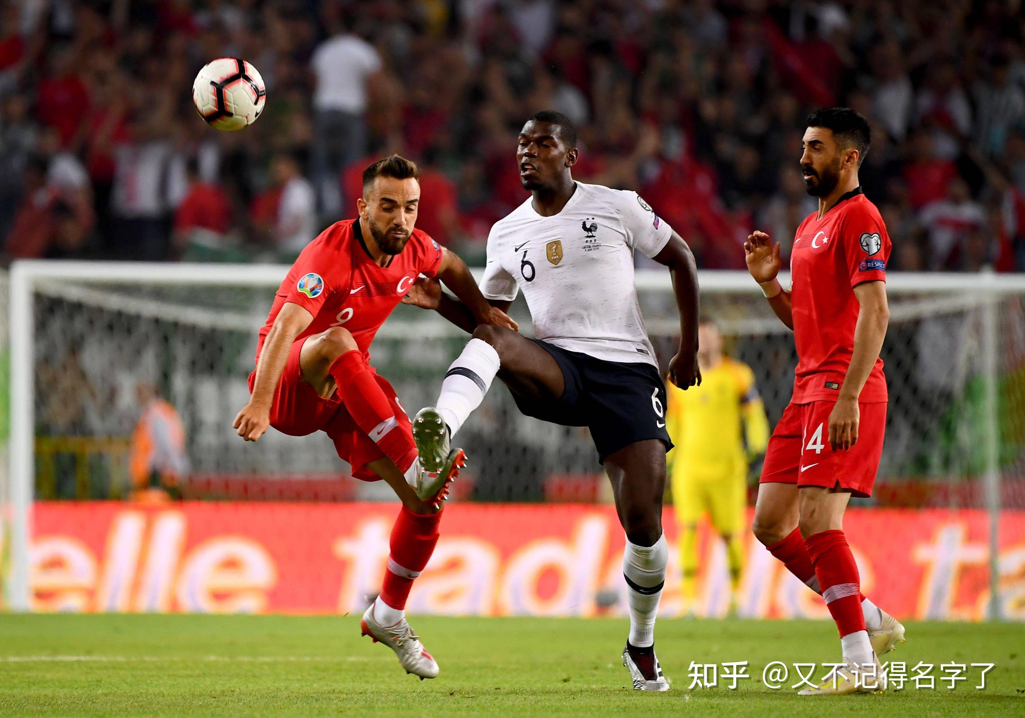 德国国家队在欧预赛中完胜瑞士队