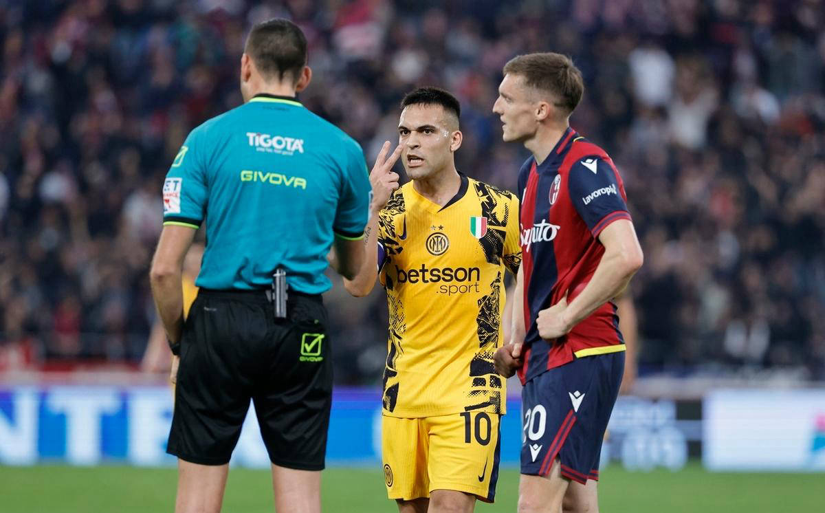 博洛尼亚主场失利，保级压力大增