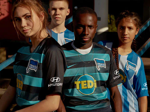 柏林赫塔客场逆转，取得关键胜利的简单介绍