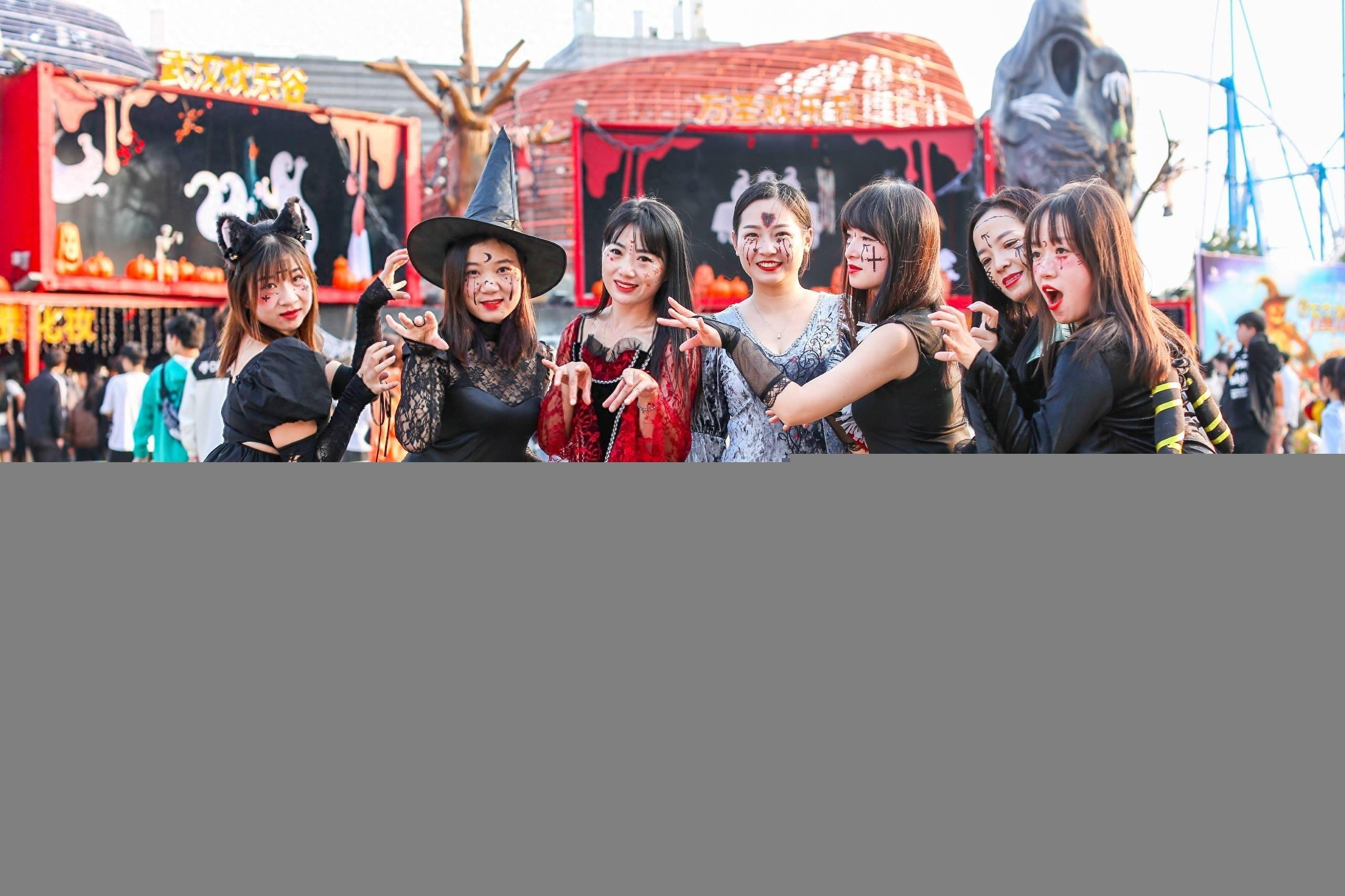 包含精彩表演引无数观众尖叫不已的词条 包含精彩表演引无数观众尖叫不已的词条