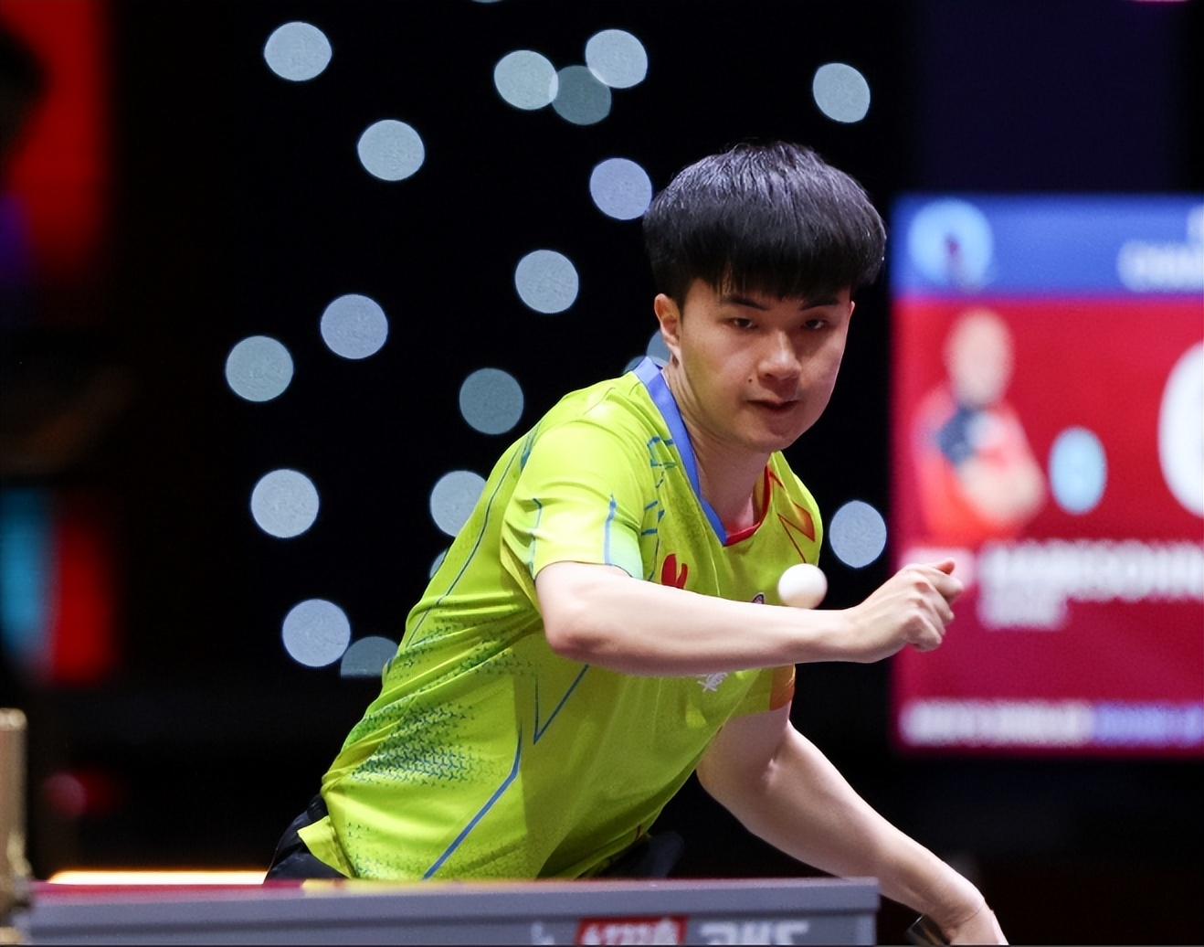 FB体育-瑞典队在羽毛球比赛中表现出色晋级决赛