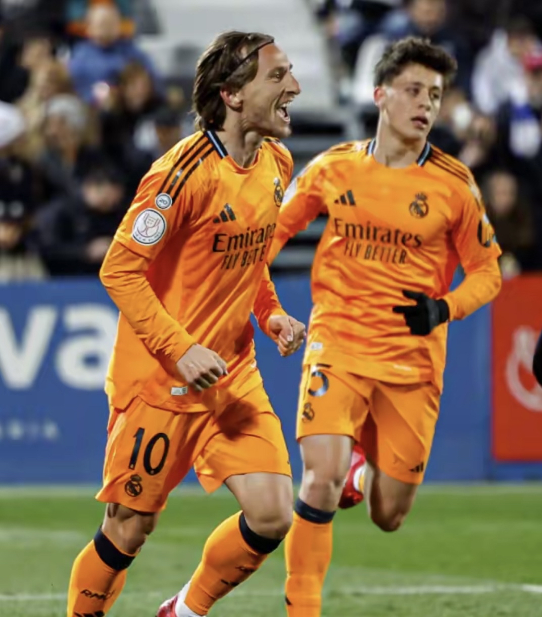 包含欧预赛：豪门球队实力碾压，弱旅无力抗衡的词条