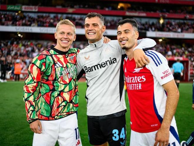 阿森纳球队迎来历史性背景赛事，球迷热情追捧