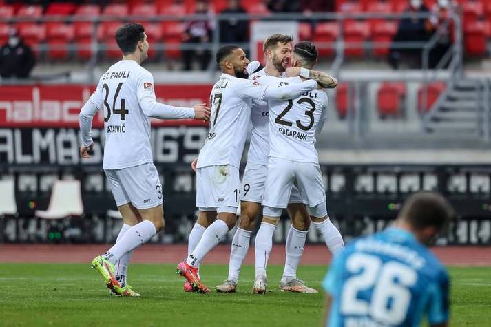 集锦德甲最新一轮各路豪强巅峰对决 集锦德甲最新一轮各路豪强巅峰对决