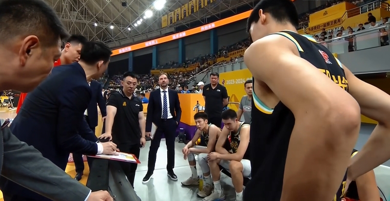 日本球队成功晋级淘汰赛阶段 日本球队成功晋级淘汰赛阶段