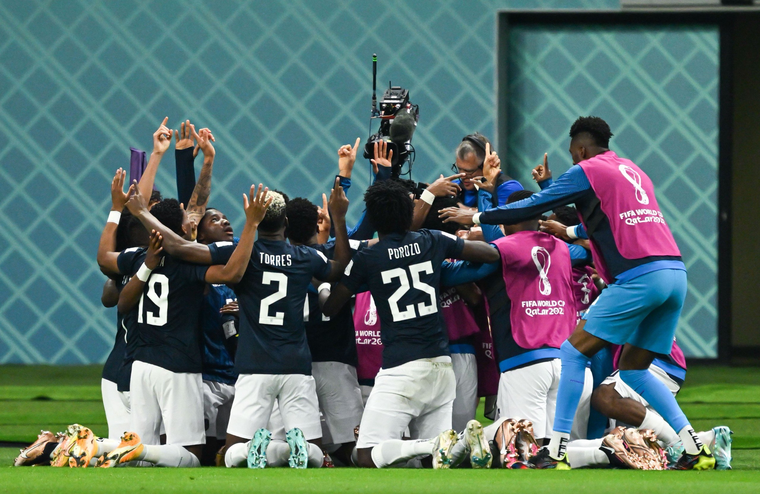 厄瓜多尔选手在比赛中获得突破