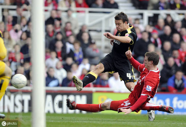 阿赫利逼平对手,难得保持不败 阿赫利逼平对手,难得保持不败