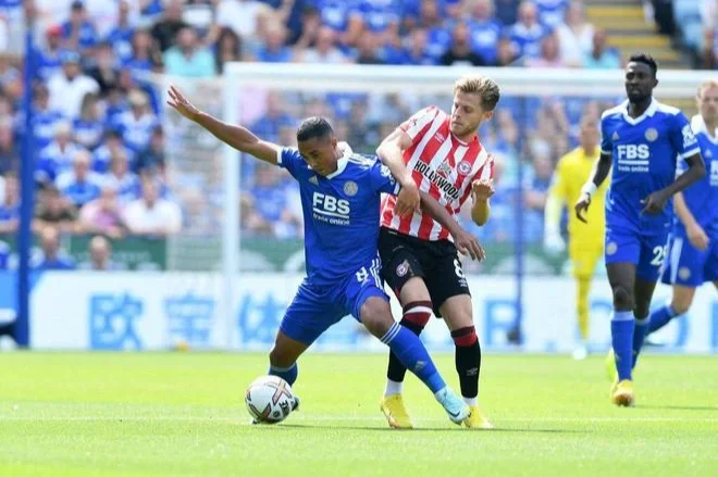 沙尔克客场不敌对手，陷入保级泥潭