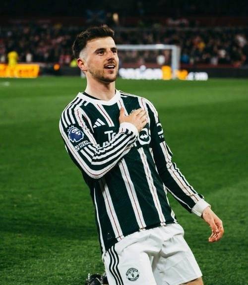 英格兰球队新晋红星崭露头角，引起球迷热议