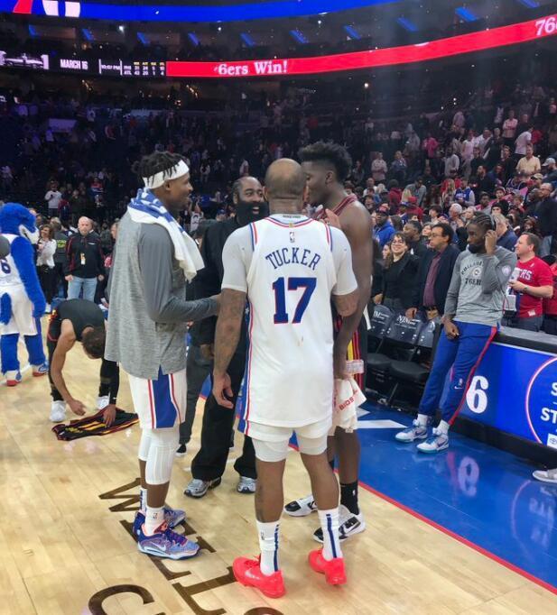 火箭险胜骑士，哈登绝杀砍下40+10