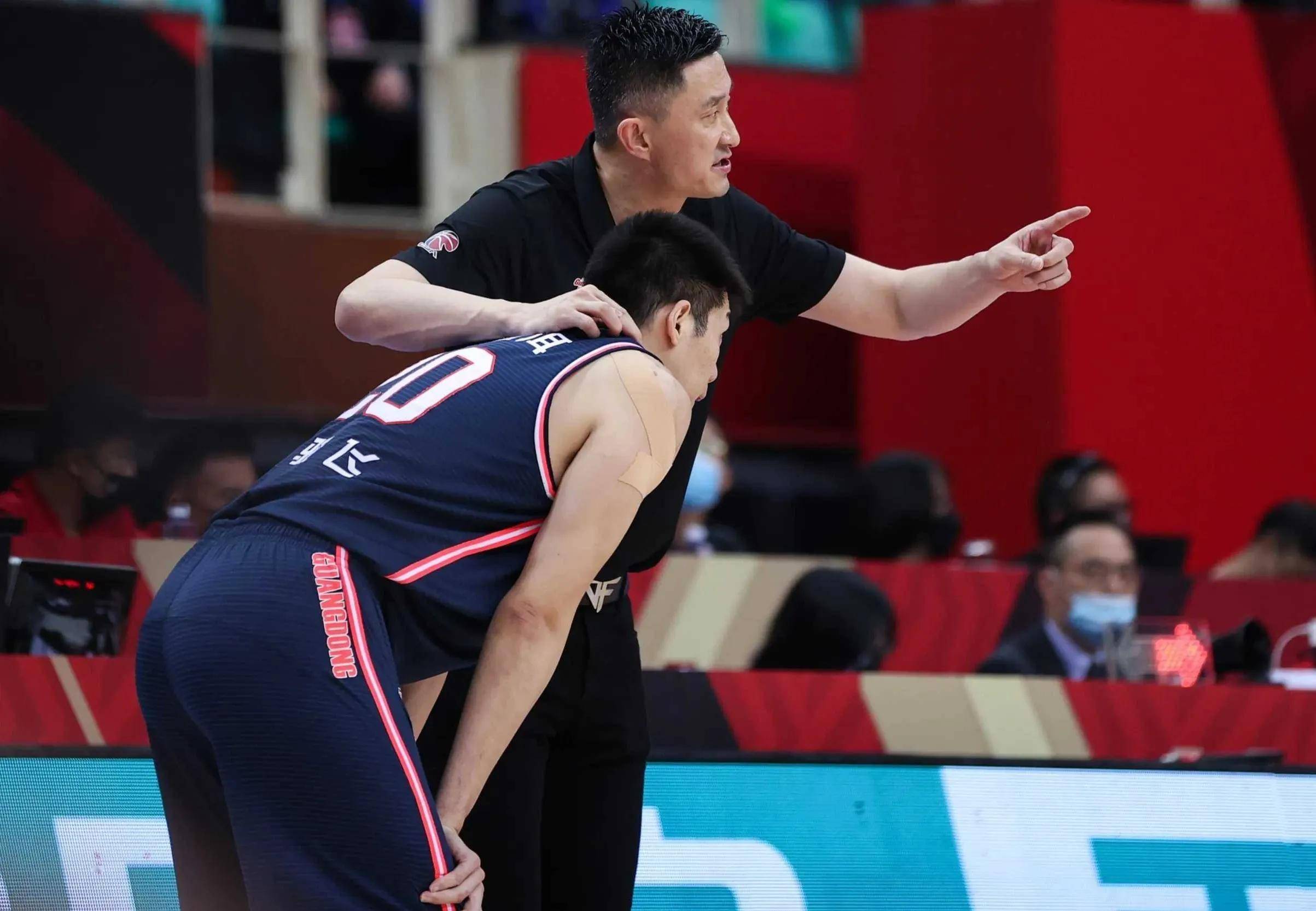 包含CBA季前赛注意事项出炉:外援互换名额,常规赛外援只有3人的词条 包含CBA季前赛注意事项出炉:外援互换名额,常规赛外援只有3人的词条